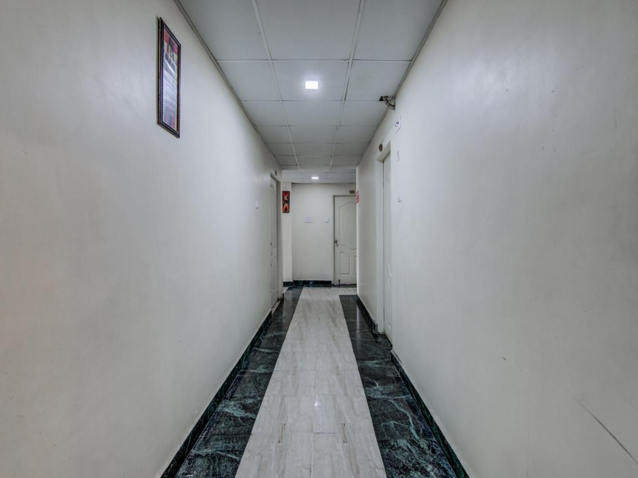 Oyo 18873 Hotel Comfort Deoghar Zewnętrze zdjęcie